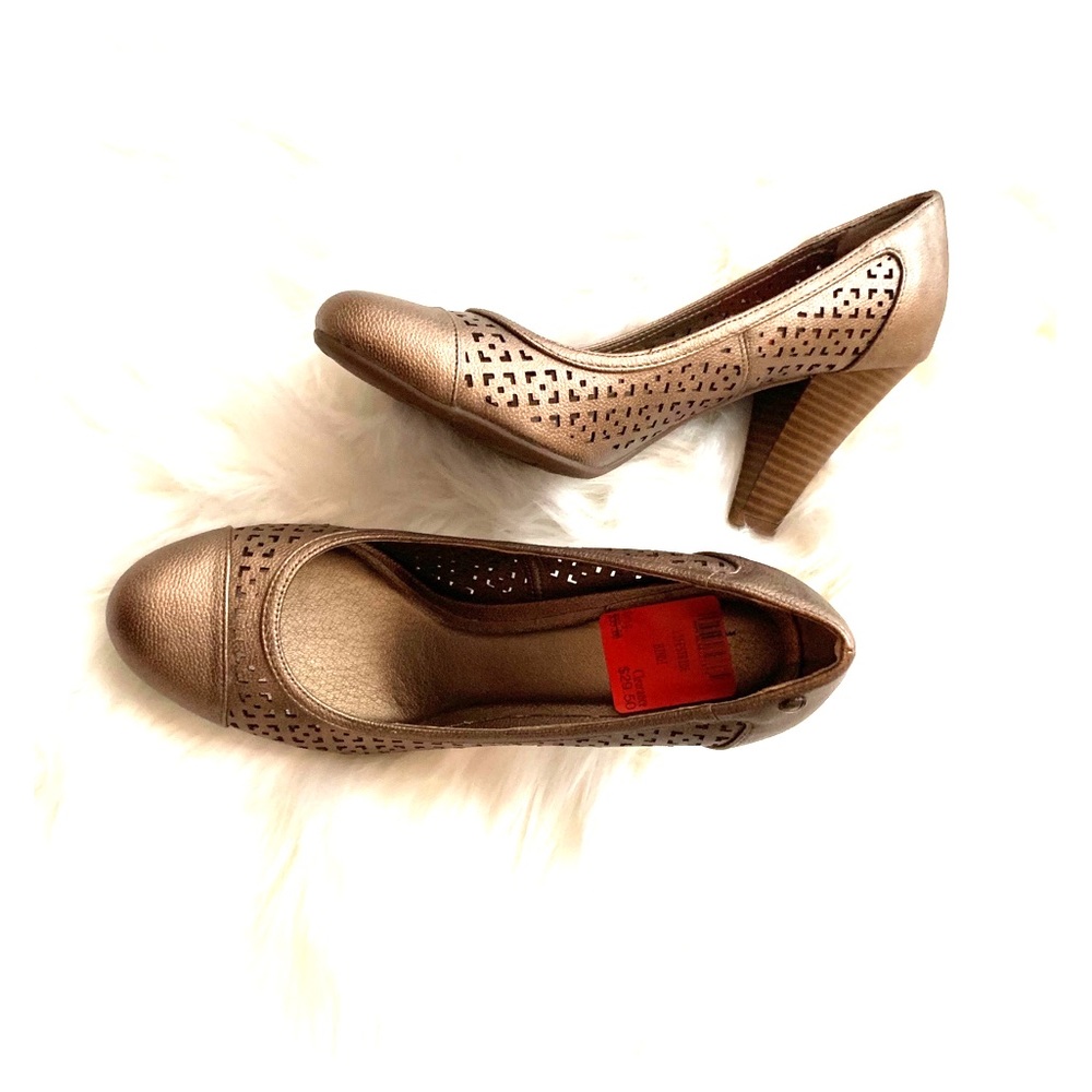 Bronze/Golden heels